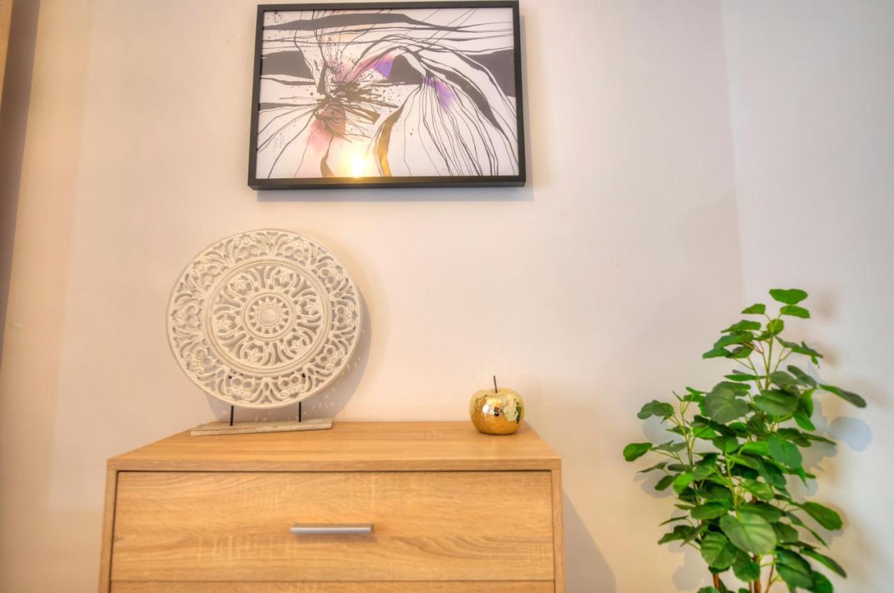 2Bedroom With Large Terrace In Paceville Jpor1-1 سانت جوليان المظهر الخارجي الصورة
