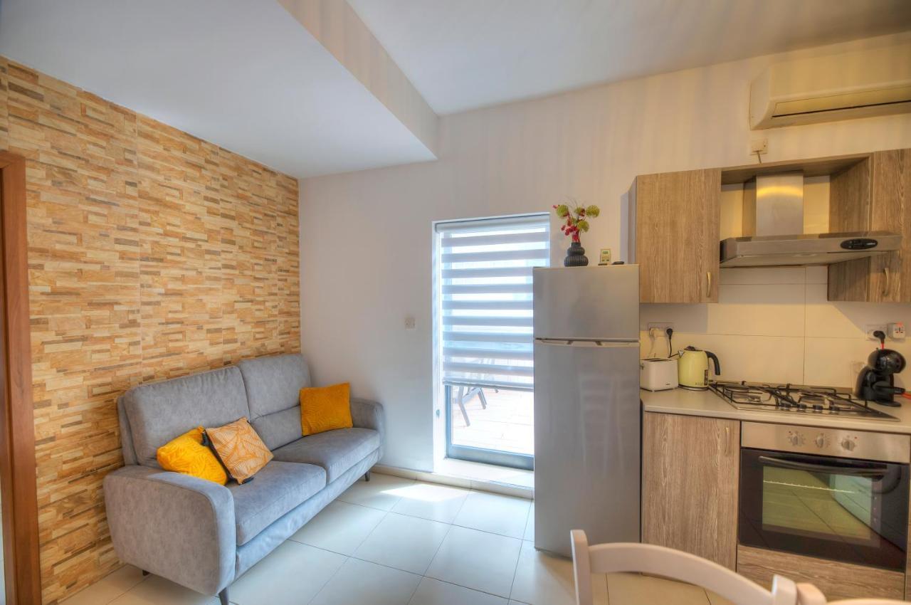 2Bedroom With Large Terrace In Paceville Jpor1-1 سانت جوليان المظهر الخارجي الصورة